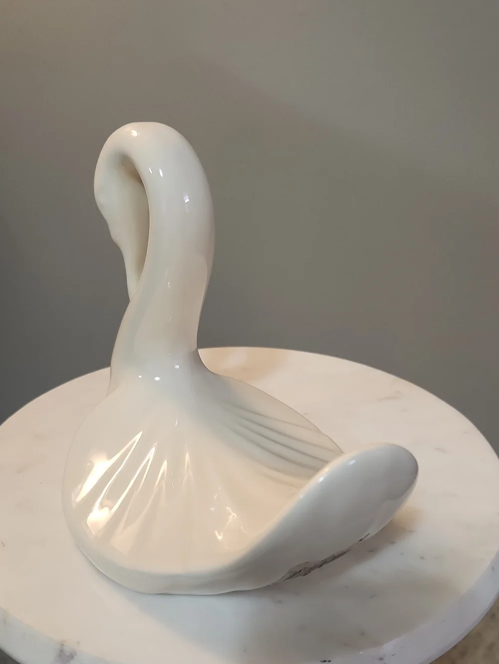 Vintage Andre Richard Ceramic Vanity Swan Hand Towel Holder Cream Color
